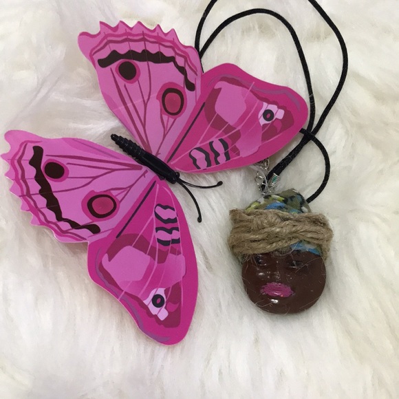 African Handmade Necklace - Picture 11 of 17